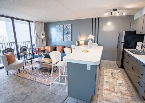 makai2808-201 Ohua Avenue, Honolulu, HI, 96815 | Card Image