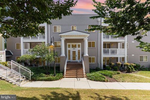 unit-202-4121 S Four Mile Run Dr, ARLINGTON, VA, 22204-3913 | Card Image