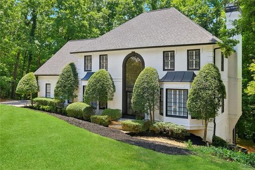 5495 Hampstead Way, Johns Creek, GA, 30097-5700 | Card Image
