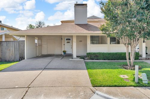 708 Arrowhead Cir, Garland, TX, 75043-4913 | Card Image