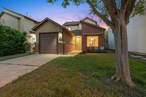 2911 Corbin Ln, Austin, TX, 78704-5509 | Card Image