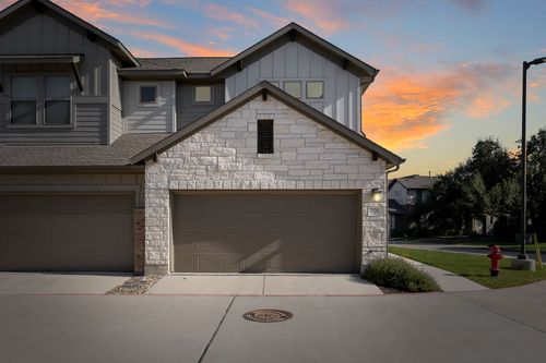 201-2500 Forest Creek Dr, Round Rock, TX, 78665-1616 | Card Image