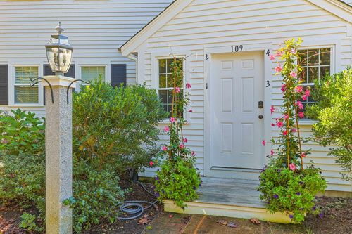 apt-2-109 Misty Meadow Ln, Chatham, MA, 02633 | Card Image