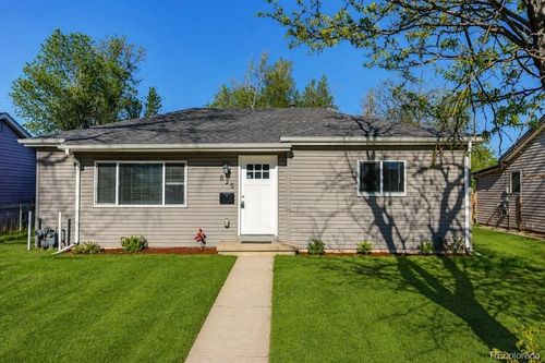 825 Havana St, Aurora, CO, 80010-3956 | Card Image