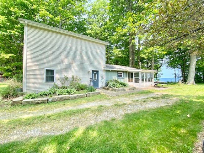 10620 N Edgewood Dr, House other with 2 bedrooms, 2 bathrooms and null parking in Lake City PA | Image 40