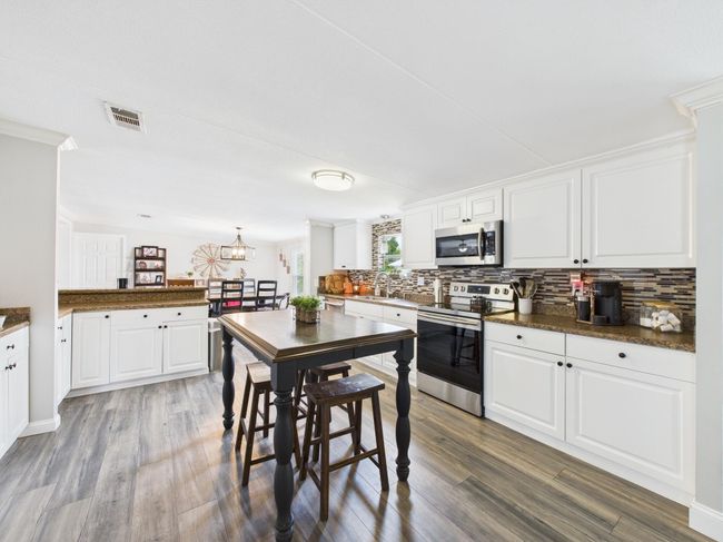 2452 Se 21 St Ter, House other with 4 bedrooms, 2 bathrooms and null parking in OKEECHOBEE FL | Image 17