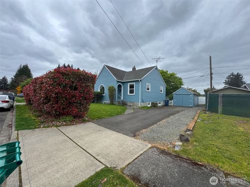 215 J Street Se, Auburn, WA, 98002 | Card Image