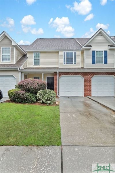 331 Gallery Way, Townhouse with 2 bedrooms, 2 bathrooms and null parking in Pooler GA | Image 1