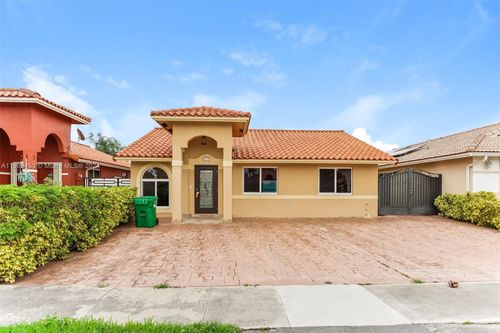 8824 Nw 110th Ln, Hialeah Gardens, FL, 33018 | Card Image