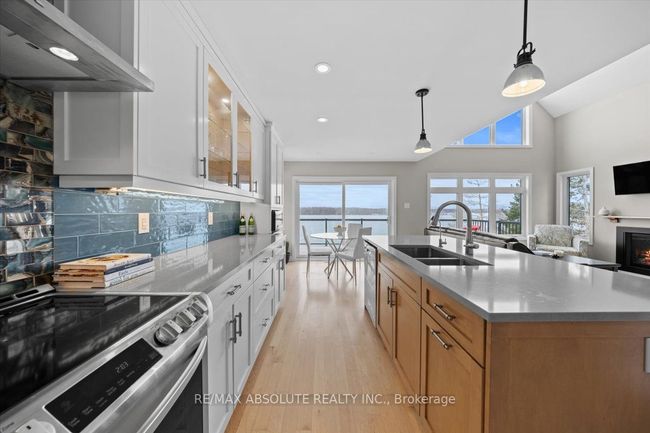304 Riverwood Dr, House other with 3 bedrooms, 4 bathrooms and 4 parking in Woodlawn ON | Image 20