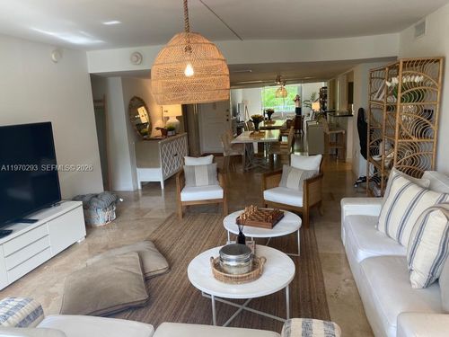 312-210 Sea View Dr, Key Biscayne, FL, 33149-2502 | Card Image