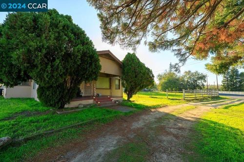 12242 Orange Blossom Rd, Oakdale, CA, 95361-7655 | Card Image