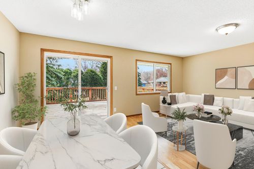 12265 17th Ave S, Burnsville, MN, 55337-6800 | Card Image