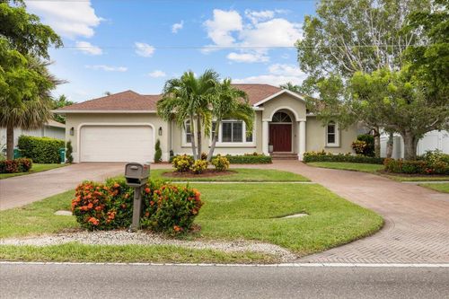 255 Bald Eagle Dr, MARCO ISLAND, FL, 34145-3563 | Card Image