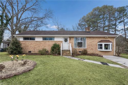 118 Winston Dr, Williamsburg, VA, 23185-3322 | Card Image