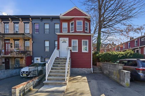 854 Kennedy Blvd, Bayonne, NJ, 07002-2824 | Card Image