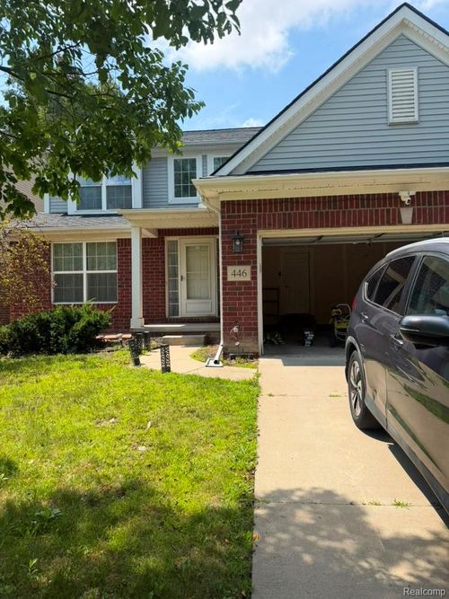 446 Cherry Stone Dr, Canton, MI, 48188-5300 | Card Image