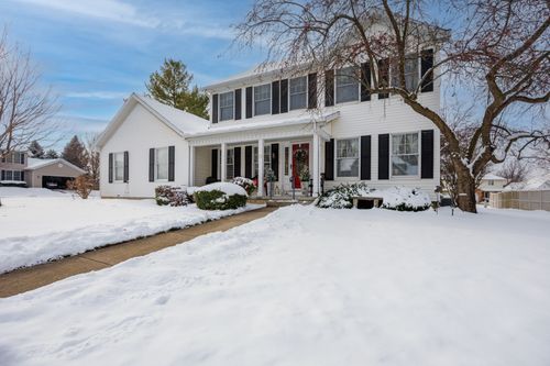 17 Downing Cir, Bloomington, IL, 61704-7620 | Card Image