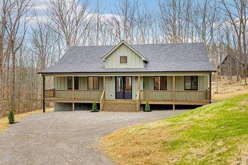 6384 Old Natchez Trce, Santa Fe, TN, 38482-3316 | Card Image