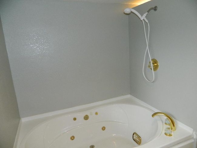 Jet Tub.jpg | Image 24