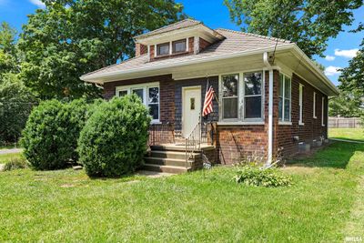 409 W Burton Avenue, House other with 2 bedrooms, 1 bathrooms and null parking in Eureka IL | Image 1