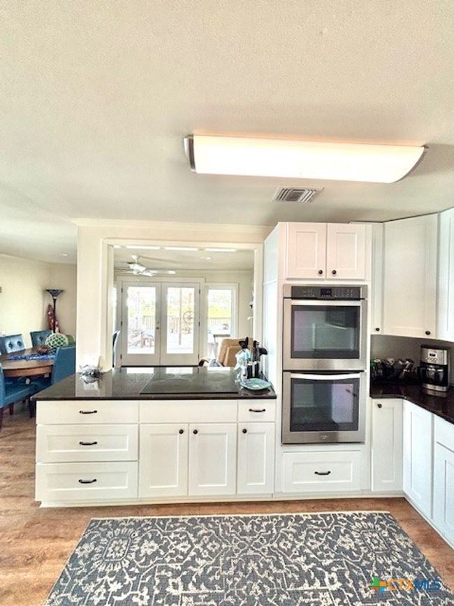 604 W Maple St, House other with 5 bedrooms, 3 bathrooms and null parking in Port O Connor TX | Image 11