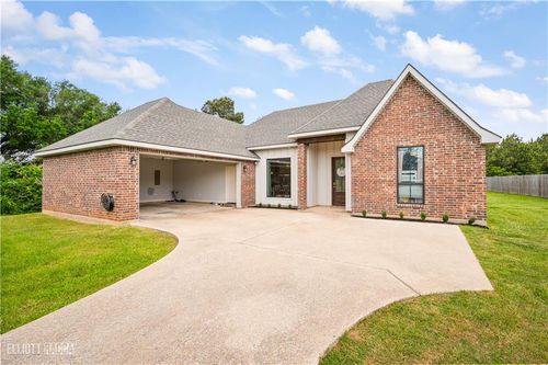 200 Airbase Rd, Pollock, LA, 71467-3520 | Card Image