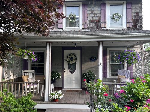 308 Monsell Pl, Greenport, NY, 11944-1229 | Card Image