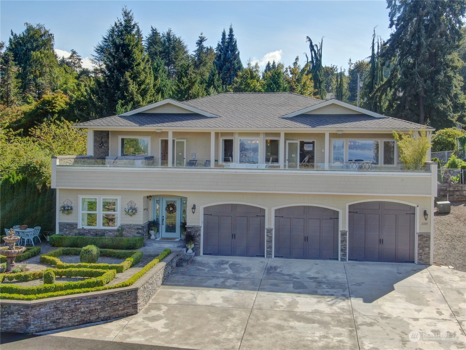 Hillside Ln, Everett, WA 98203