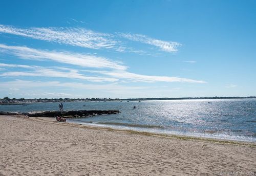 162 Old Kelsey Point Rd, Westbrook, CT, 06498-2174 | Card Image