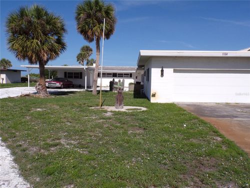 1124 Sunset Dr, Venice, FL, 34285-3733 | Card Image