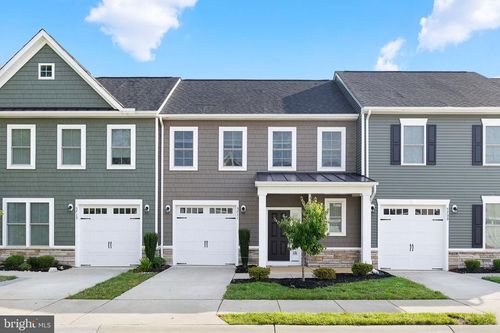 5711 Finley Rose Ct, FREDERICKSBURG, VA, 22407-5706 | Card Image