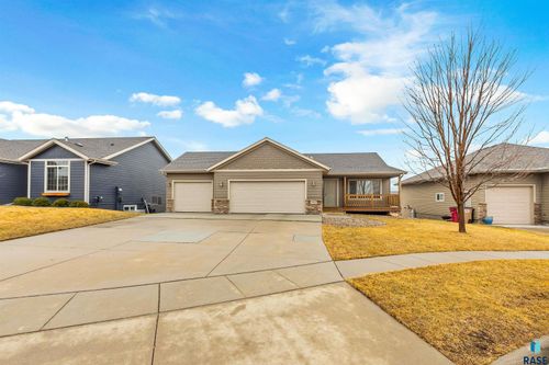 5801 W Bream Ct Court, Sioux Falls, SD, 57107 | Card Image