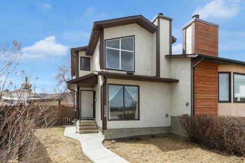 220 Cedarbrook Bay Sw, Calgary, AB, T2W4R4 | Card Image