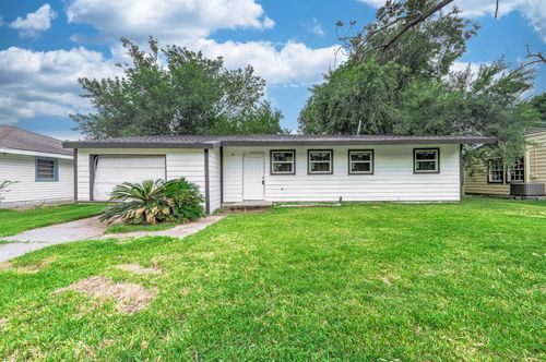 410 Wisteria St, La Marque, TX, 77568-4456 | Card Image