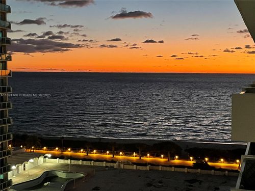 apt-902-5313 Collins Ave, Miami Beach, FL, 33140-3272 | Card Image