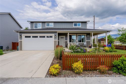 103 N Trail Rd, Sedro Woolley, WA, 98284-9314 | Card Image