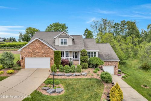 300 Constitution Avenue, Hanover Township, PA, 18706 | Card Image