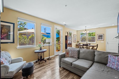 a-180 Healdsburg Ave, Cloverdale, CA, 95425-5002 | Card Image