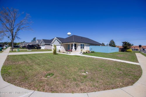 14051 Old Mossy Trl, Gulfport, MS, 39503-5019 | Card Image