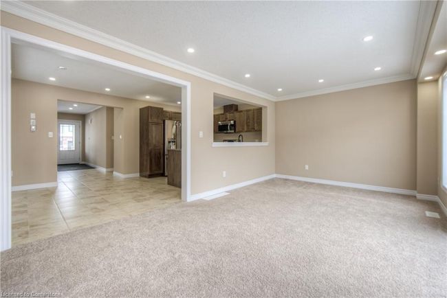 49 Miranda Path, House other with 3 bedrooms, 3 bathrooms and 3 parking in Elmira ON | Image 16