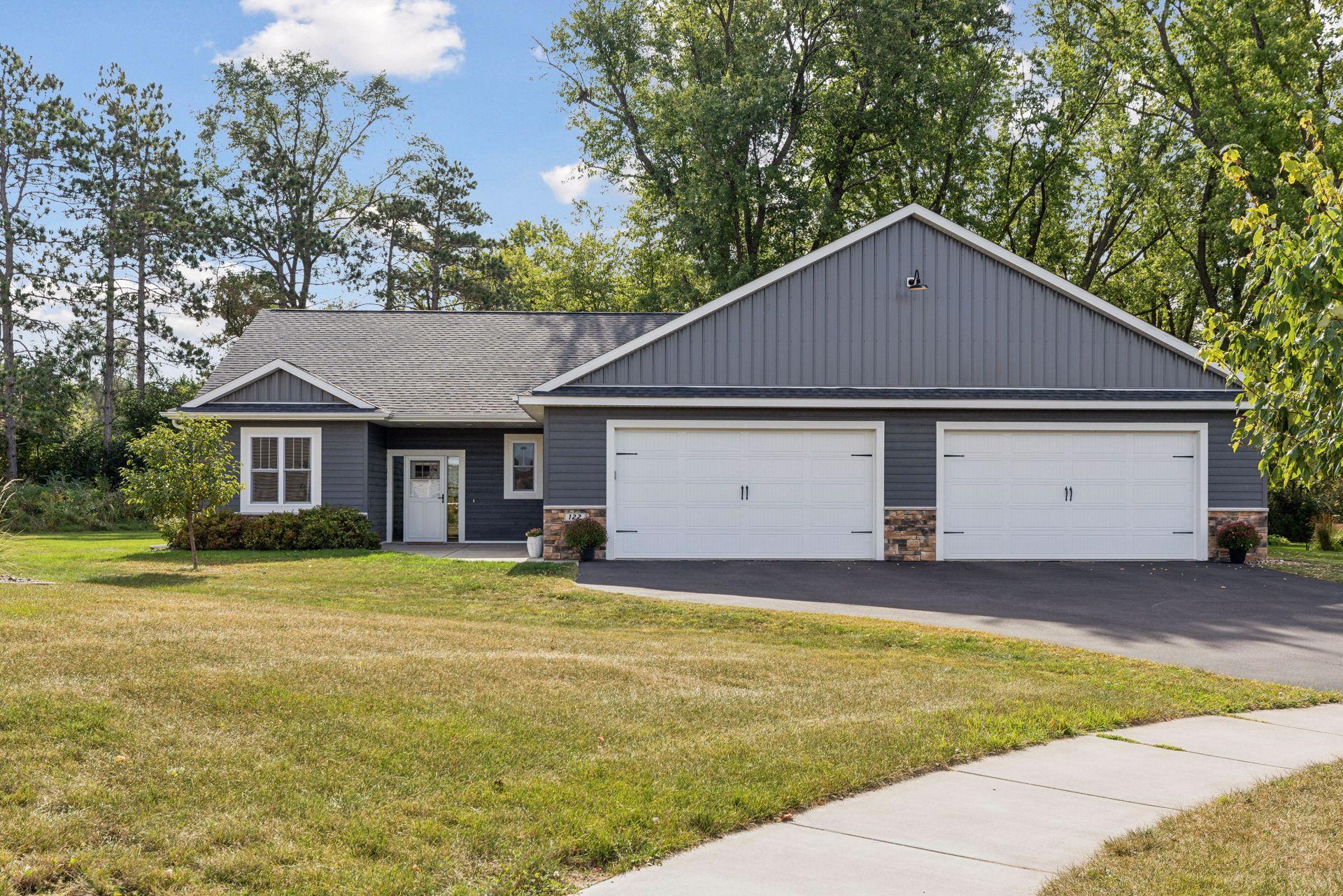 Raymond Ave, River Falls, WI 54022