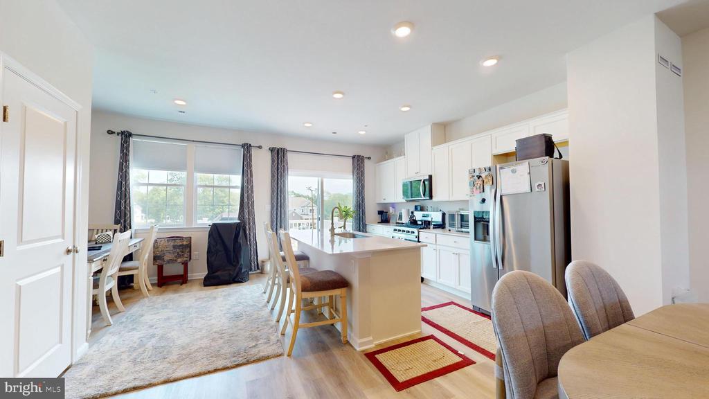 Residential Lease in SELLERSVILLE 4