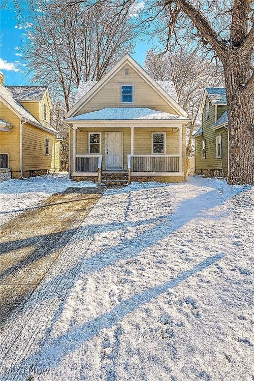 935 W 22nd St, Lorain, OH, 44052-4745 | Card Image