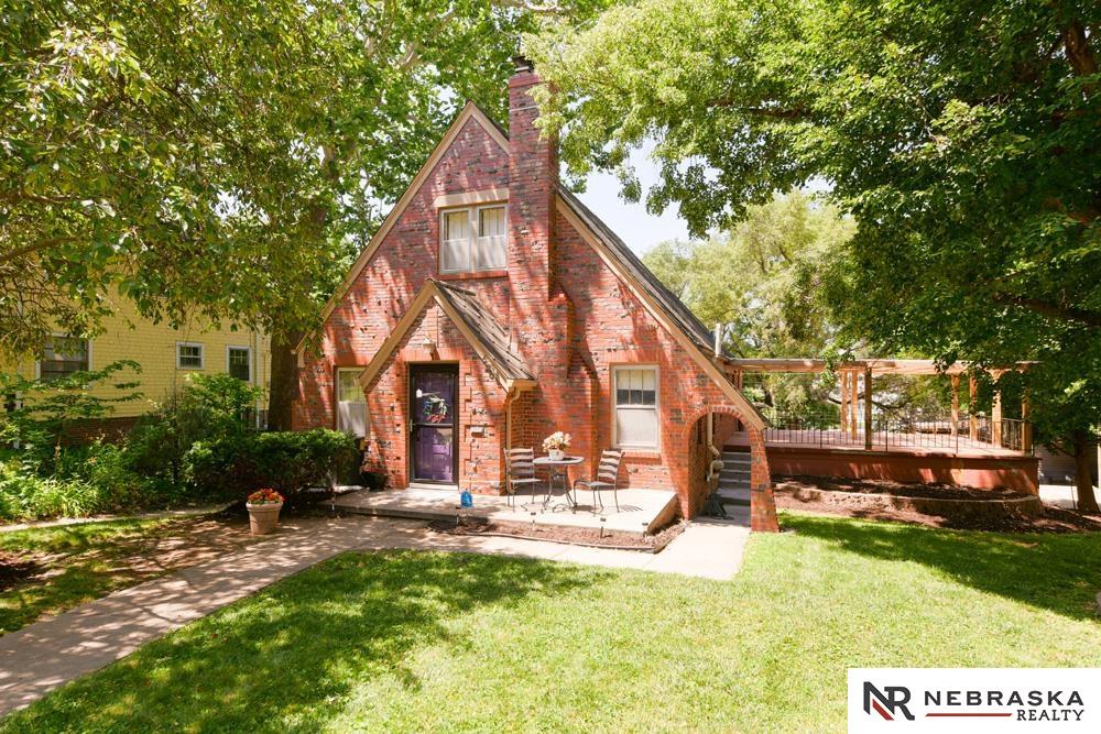 56th St, Omaha, NE 68104