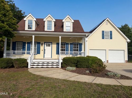 304 Cameronwood Dr, Fuquay Varina, NC, 27526-6372 | Card Image