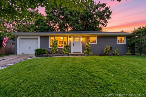 115 Glenmill Rd, New Albany, IN, 47150-4304 | Card Image