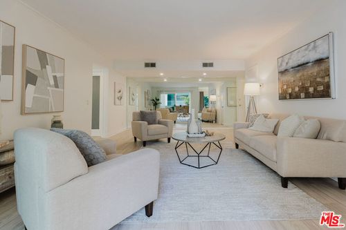 208-1010 Palm Avenue, West Hollywood, CA, 90069 | Card Image