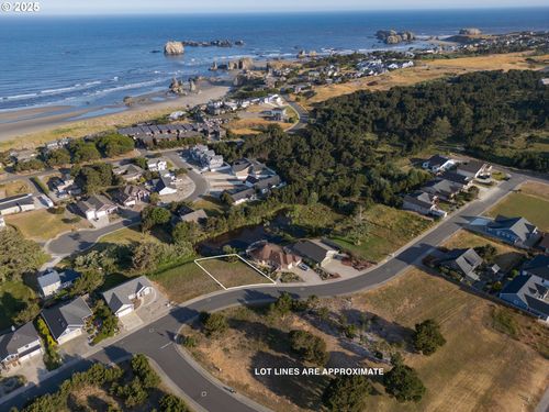 2745 Lincoln Ave Sw, Bandon, OR, 97411-9589 | Card Image