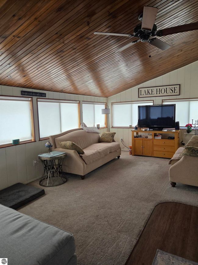 8458 Grace St, House other with 2 bedrooms, 1 bathrooms and null parking in Hale MI | Image 19